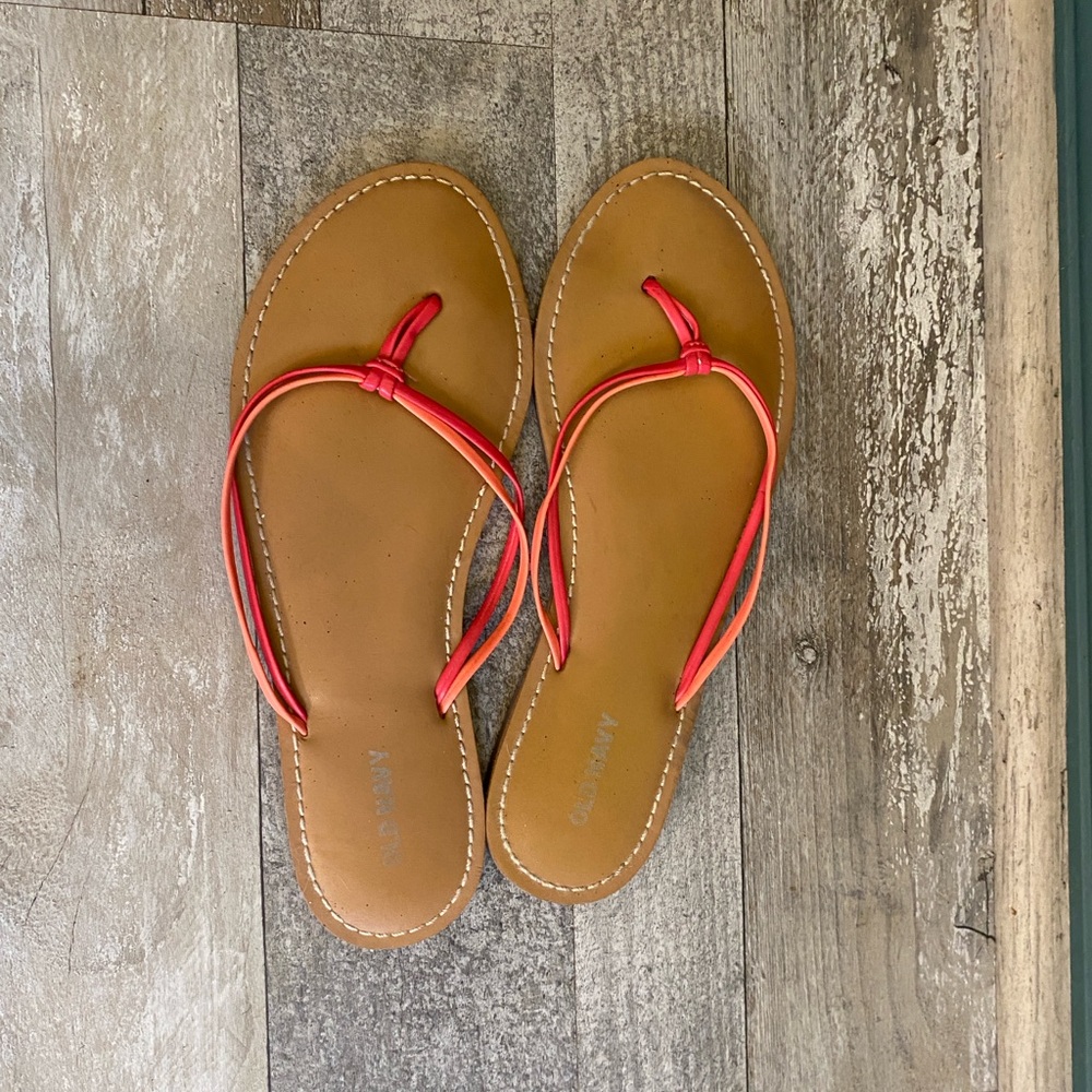 Old Navy pink sandals